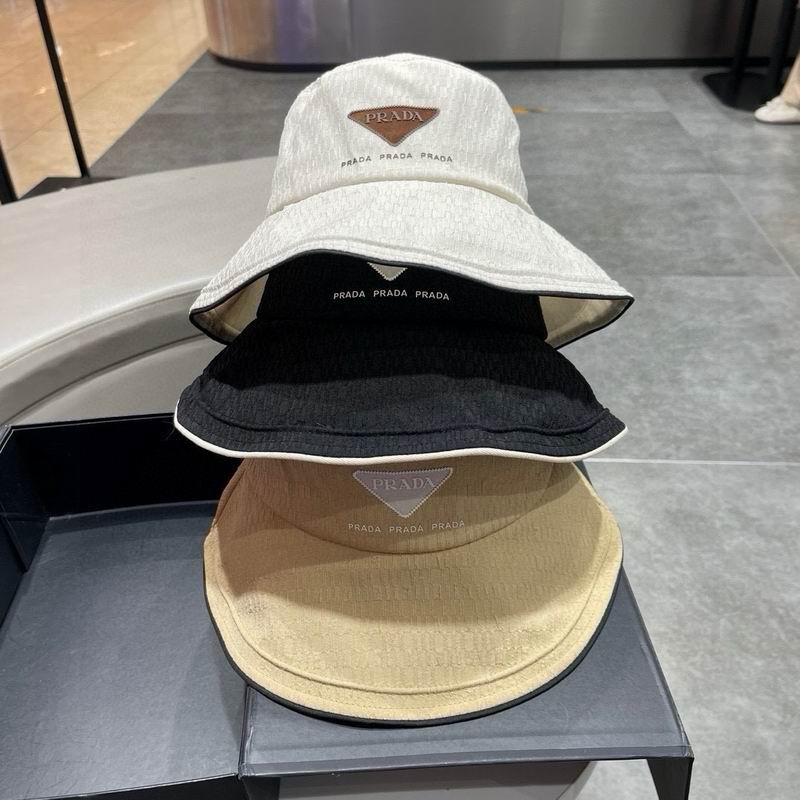 Prada hat 041503